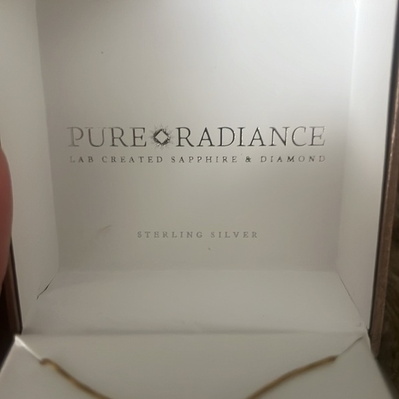 NIB 18k sterling silver pendant with diamond accent - Picture 2 of 2